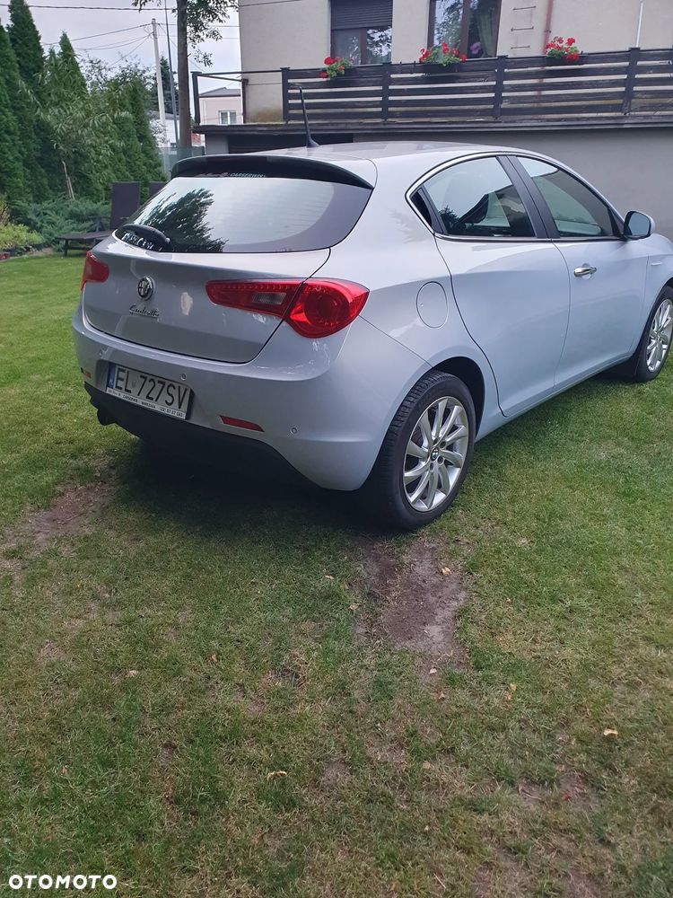 Alfa Romeo Giulietta 1.4 TB MultiAir Distinctive - 3