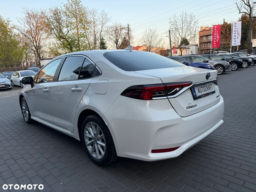 Toyota Corolla 1.8 Hybrid Comfort - 28