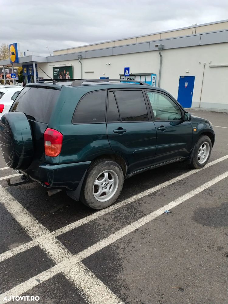 Toyota RAV4 D-4D 4x4 - 2