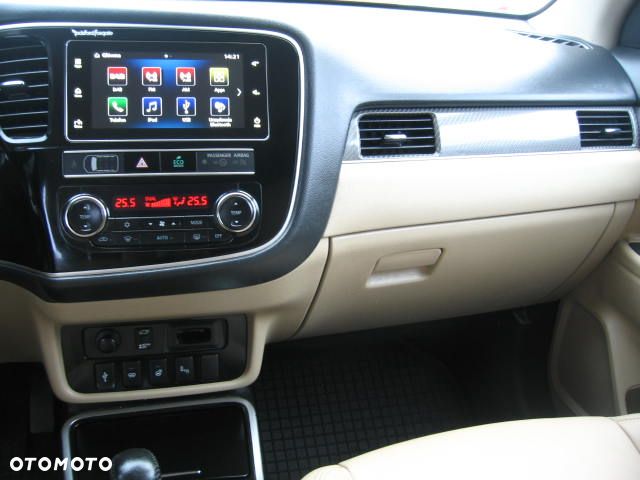 Mitsubishi Outlander 2.0 Intense + SDA 4WD CVT - 36
