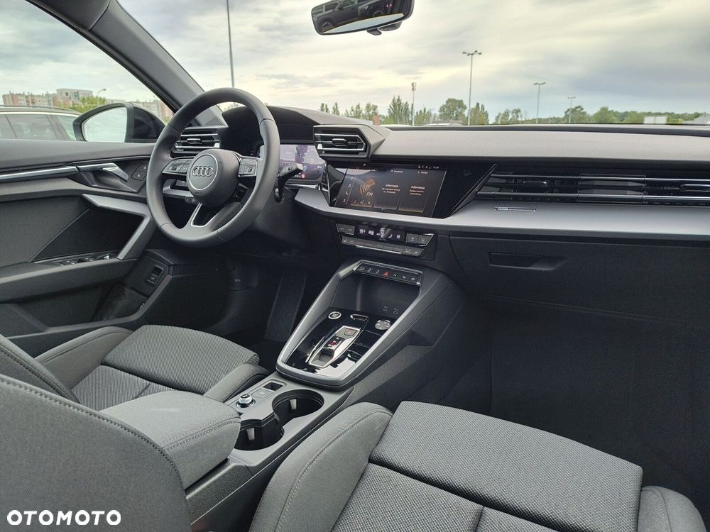 Audi A3 Sportback - 12