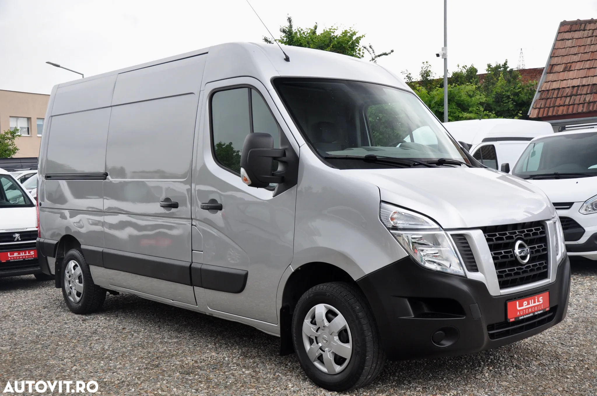 Nissan NV 400 L2H2 Van - 3