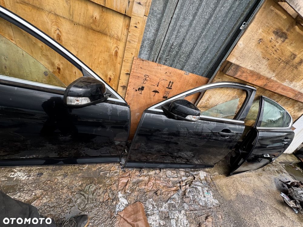 Jaguar xf PEL leg ha Czarny czarne   Do Czarnego Drzwi prawe lewe przednie tylne tył szyba -350sztuka   Klapa bagażnika klapa tylnia tył 400zl   Błotnik prawy lewe 350 sztuka   Lampa prawa lewa  -300zl   Komplet chłodnic wentylator -450     Wszystkie części Jaguar xf szybka wysyłka - 4