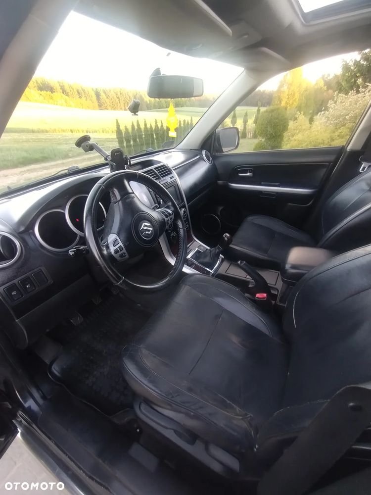 Suzuki Grand Vitara 1.9 DDiS - 9