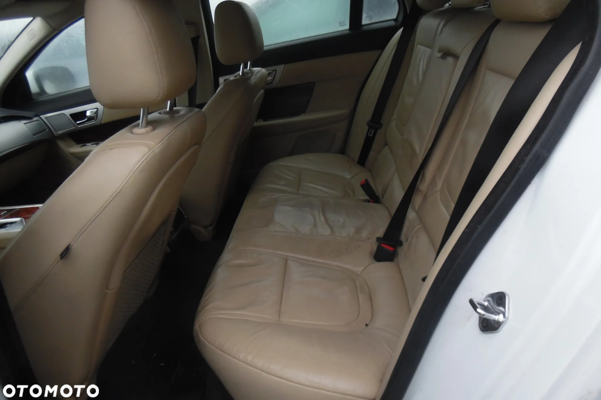 Jaguar XF 3.0 V6 Diesel Sportbrake - 10