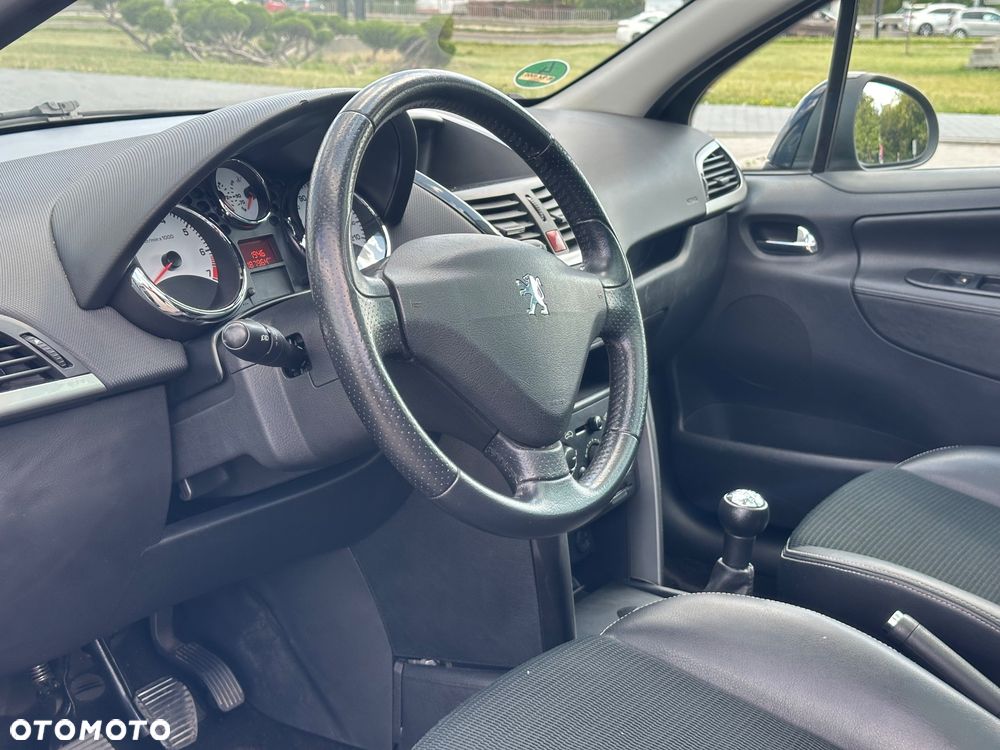 Peugeot 207 1.6 Premium - 11
