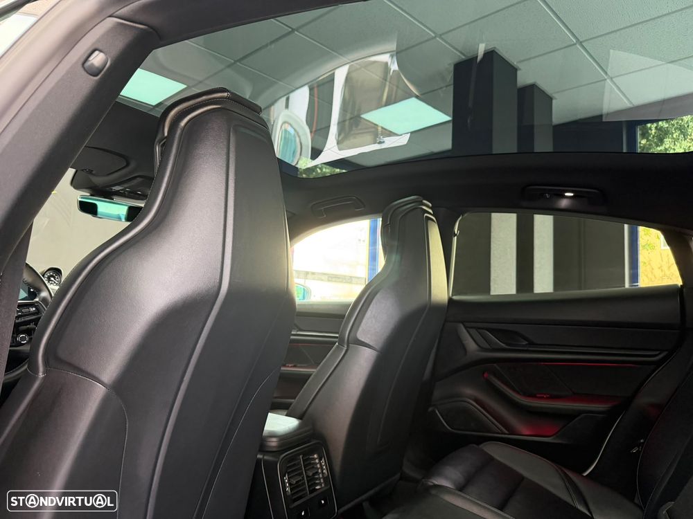 Porsche Taycan Bateria Performance Plus - 8