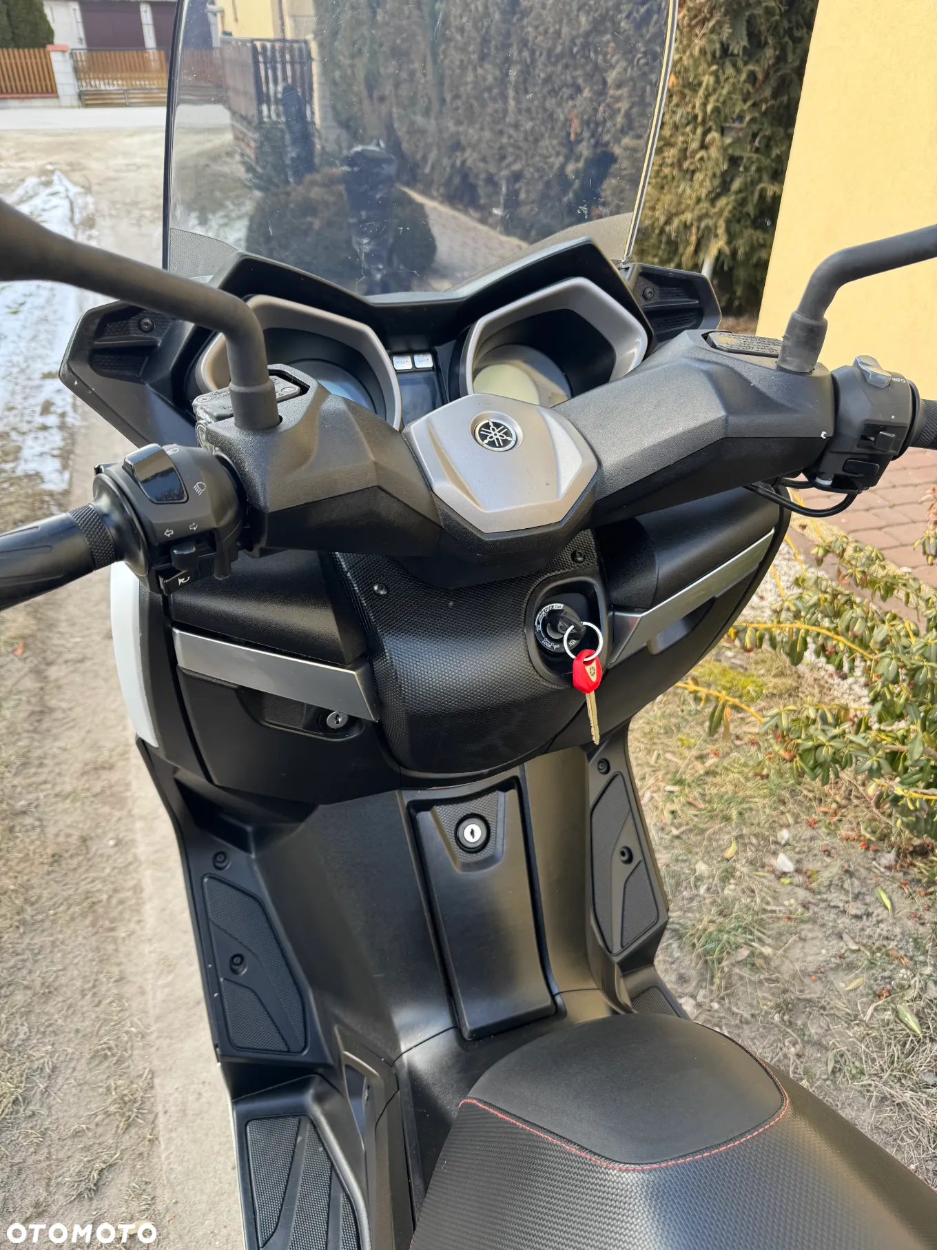 Yamaha X-max - 21