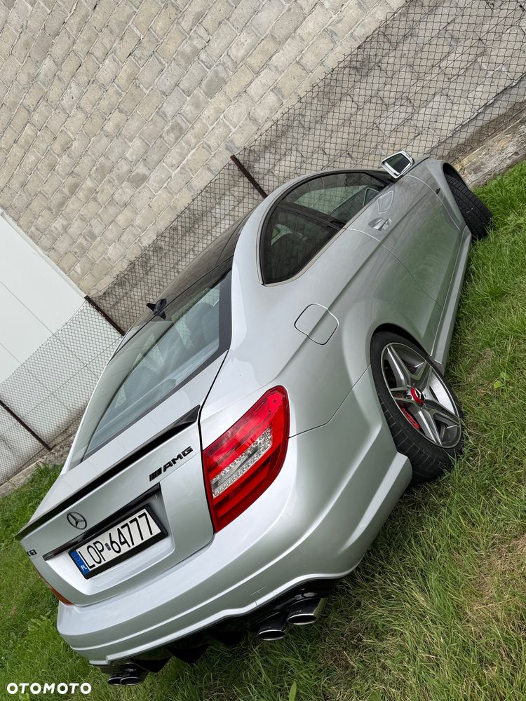 Mercedes-Benz Klasa C AMG 63 - 5