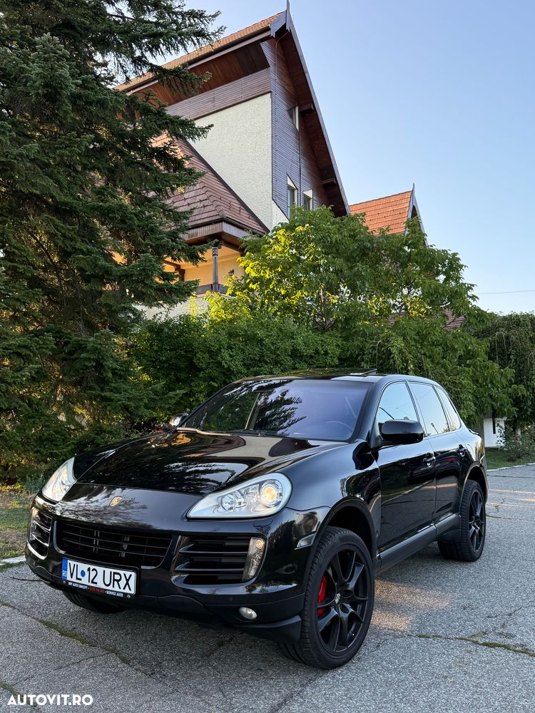 Porsche Cayenne - 1