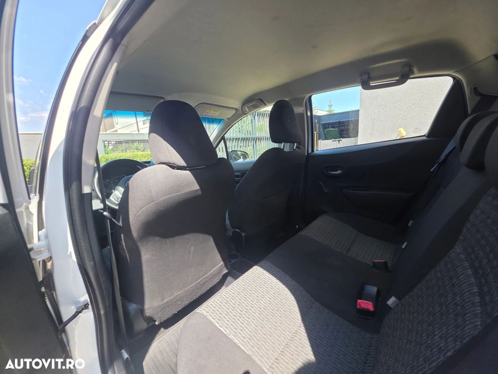 Toyota Yaris - 7