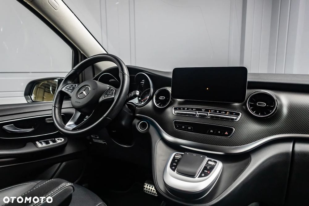 Mercedes-Benz Klasa V 300 d Exclusive 9G-Tronic (d³ugi) - 6