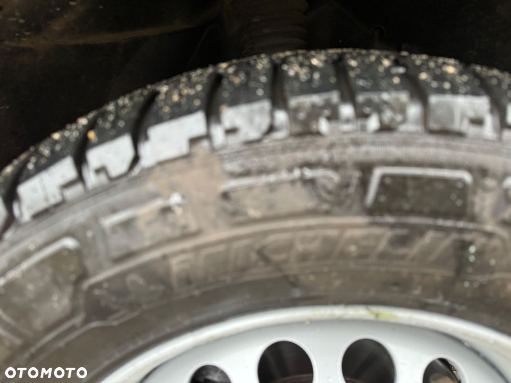 Mercedes-Benz Sprinter - 11