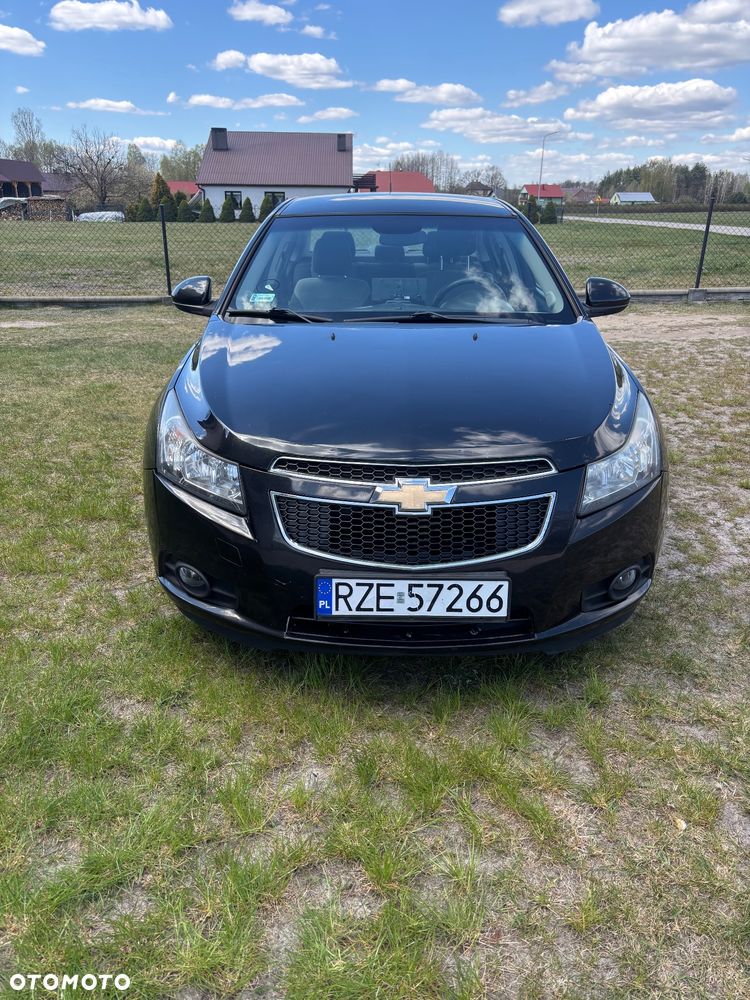Chevrolet Cruze 1.6 Base - 4