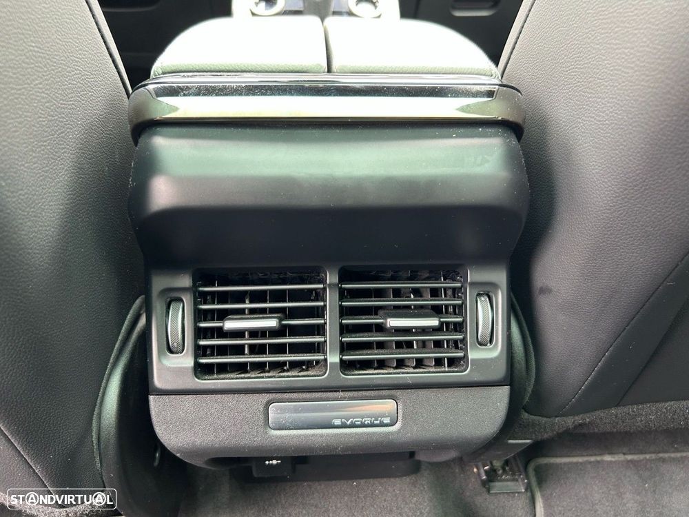 Land Rover Range Rover Evoque 1.5 P300e AWD R-Dynamic SE Auto - 32