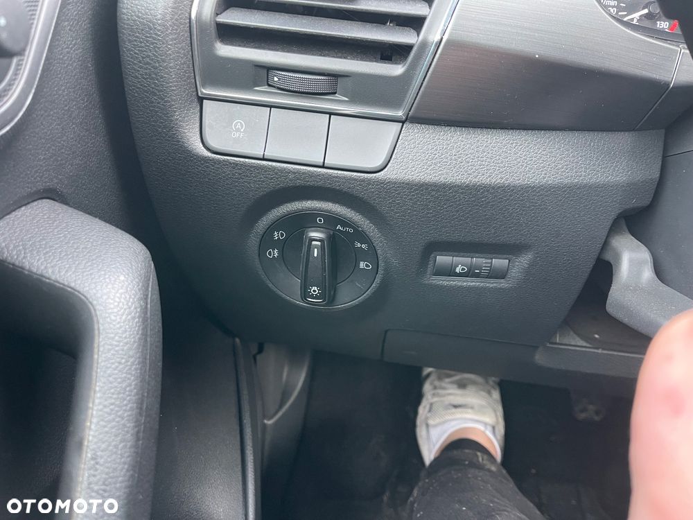 Skoda Fabia 1.2 TSI Ambiente Green tec - 13