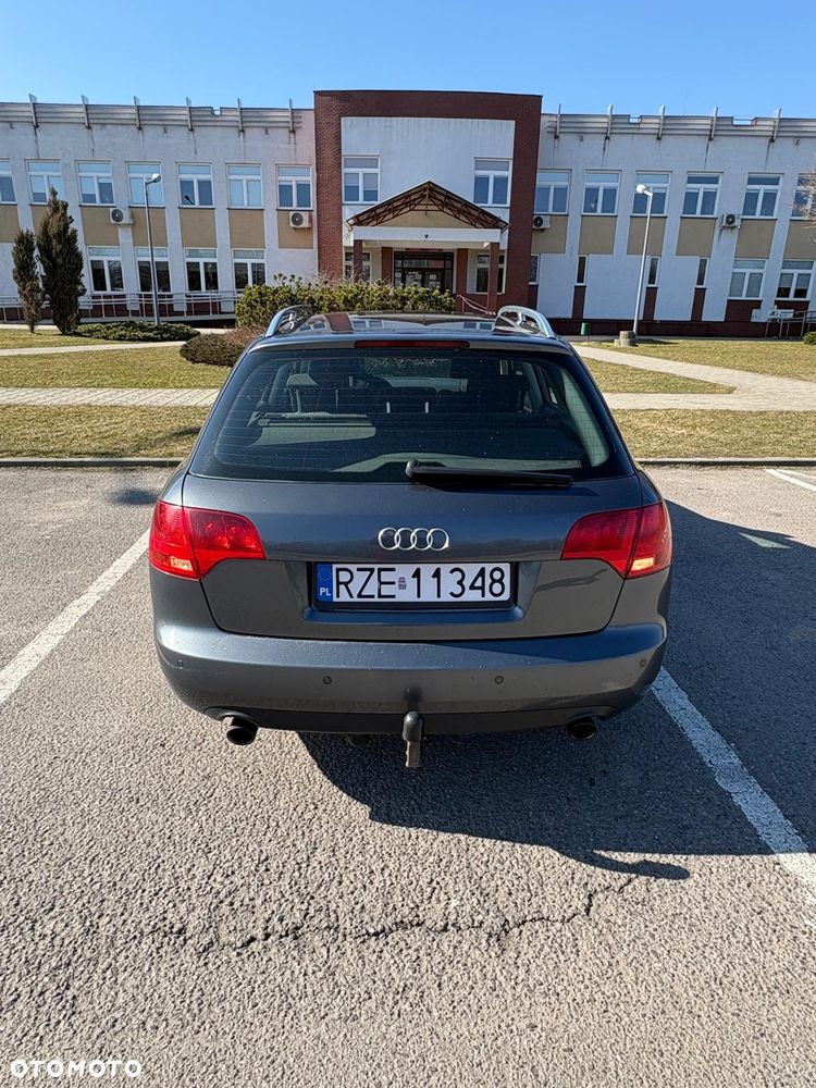 Audi A4 Avant 2.0 T FSI - 9
