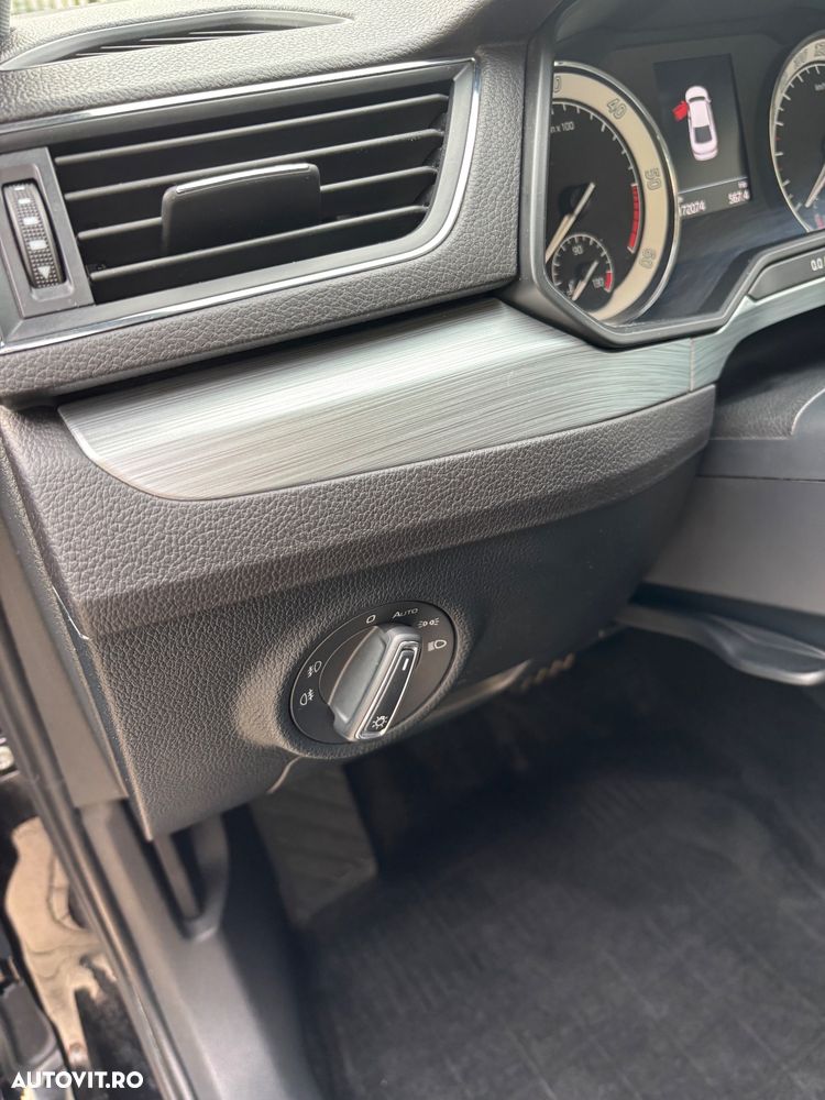 Skoda Superb 2.0 TDI DSG Ambition - 15