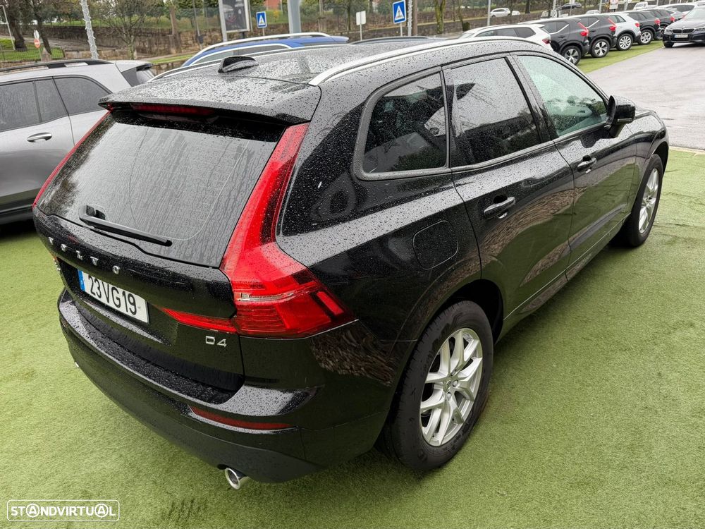 Volvo XC 60 2.0 D4 Momentum Geartronic - 9