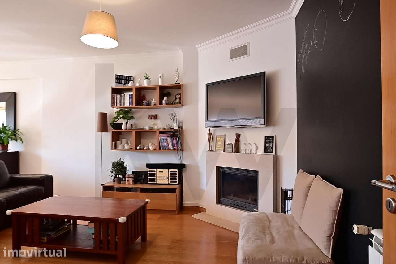 Apartamento T3 com Suite, Varandas e duas Garagens | São Domingos de R - Grande imagem: 5/22