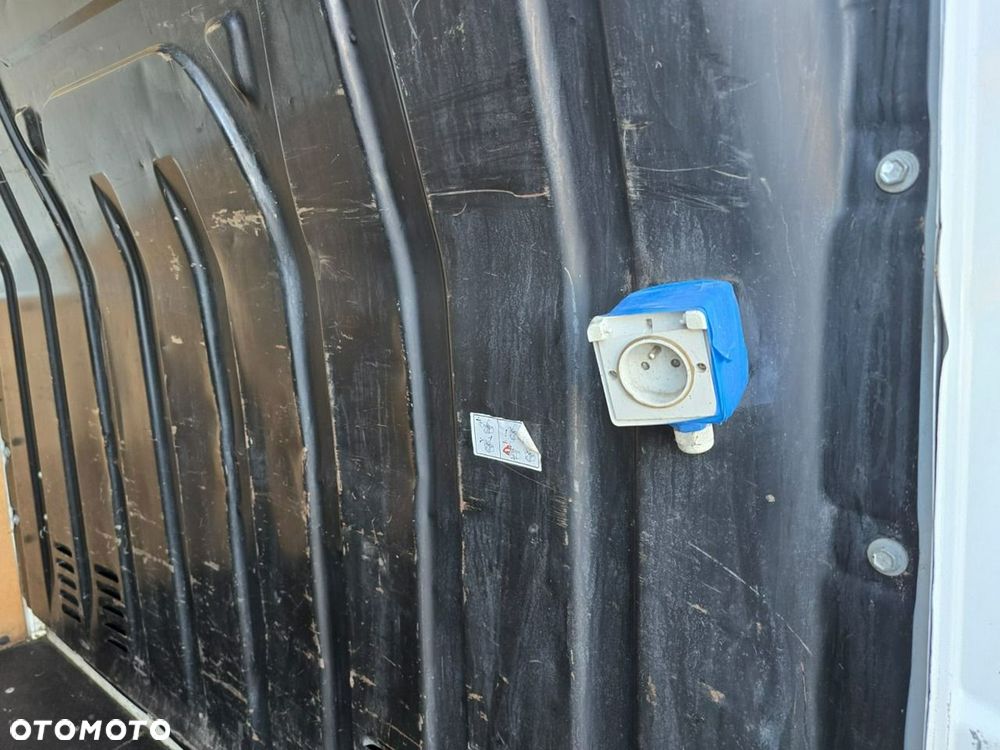Renault Master - 25