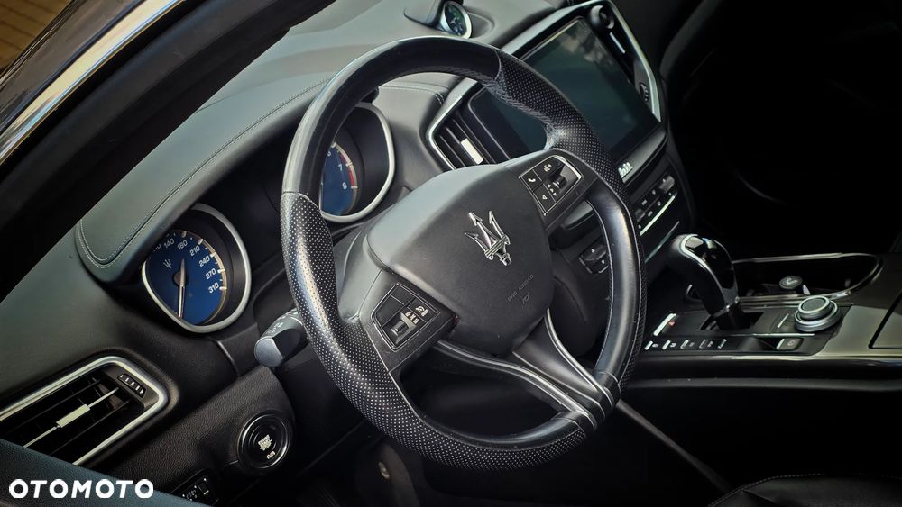 Maserati Ghibli Essence - 15