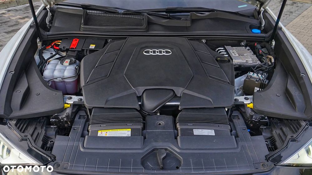 Audi Q8 SUV TFSI quattro 250 kW tiptronic S line business - 40