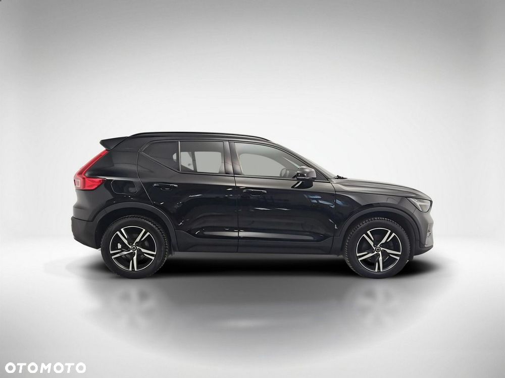 Volvo XC 40 B3 Plus Dark - 6