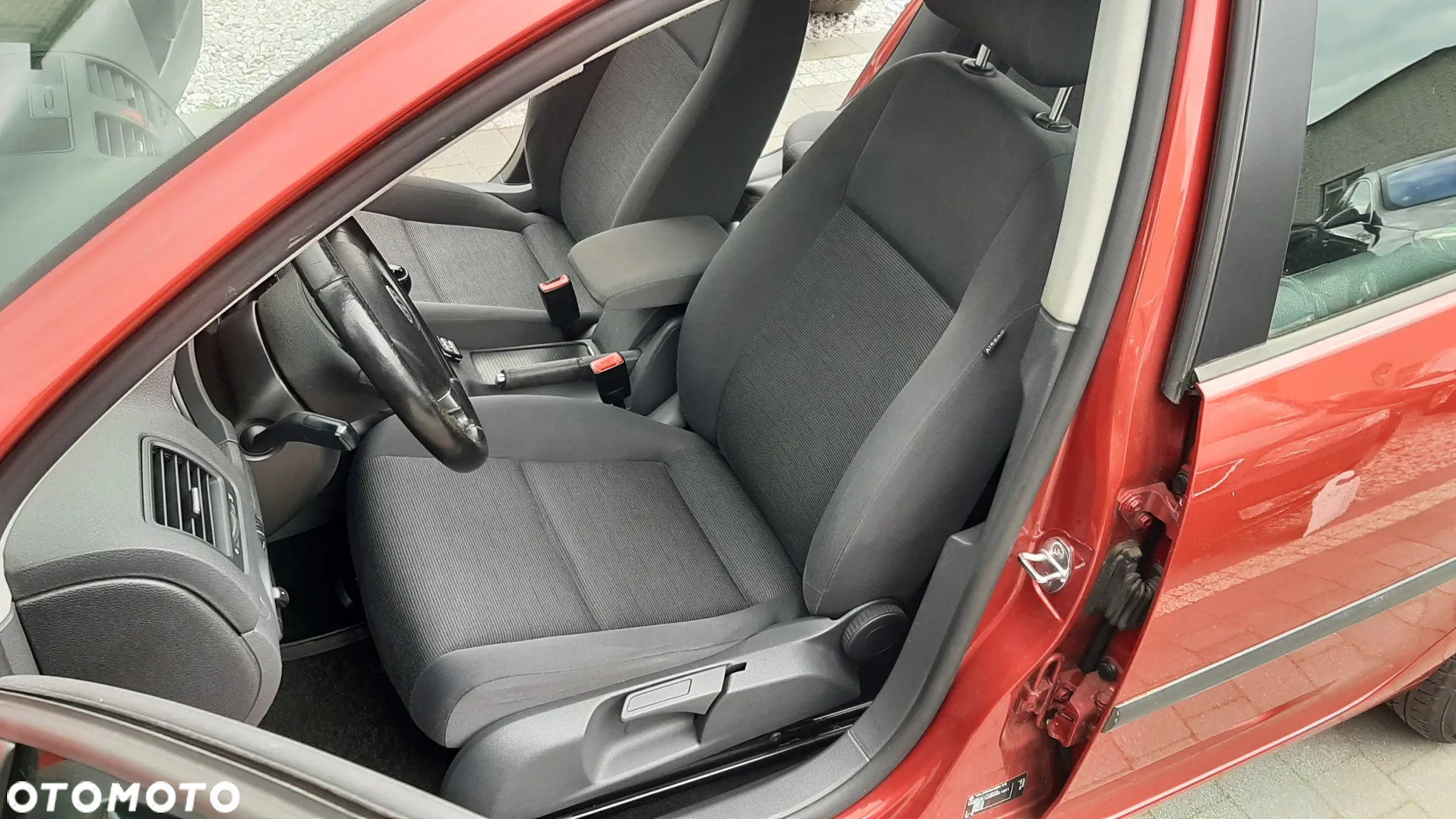 Volkswagen Golf 1.6 Team - 11