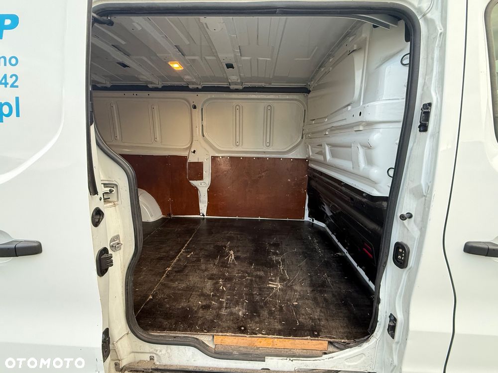 Renault Trafic - 12