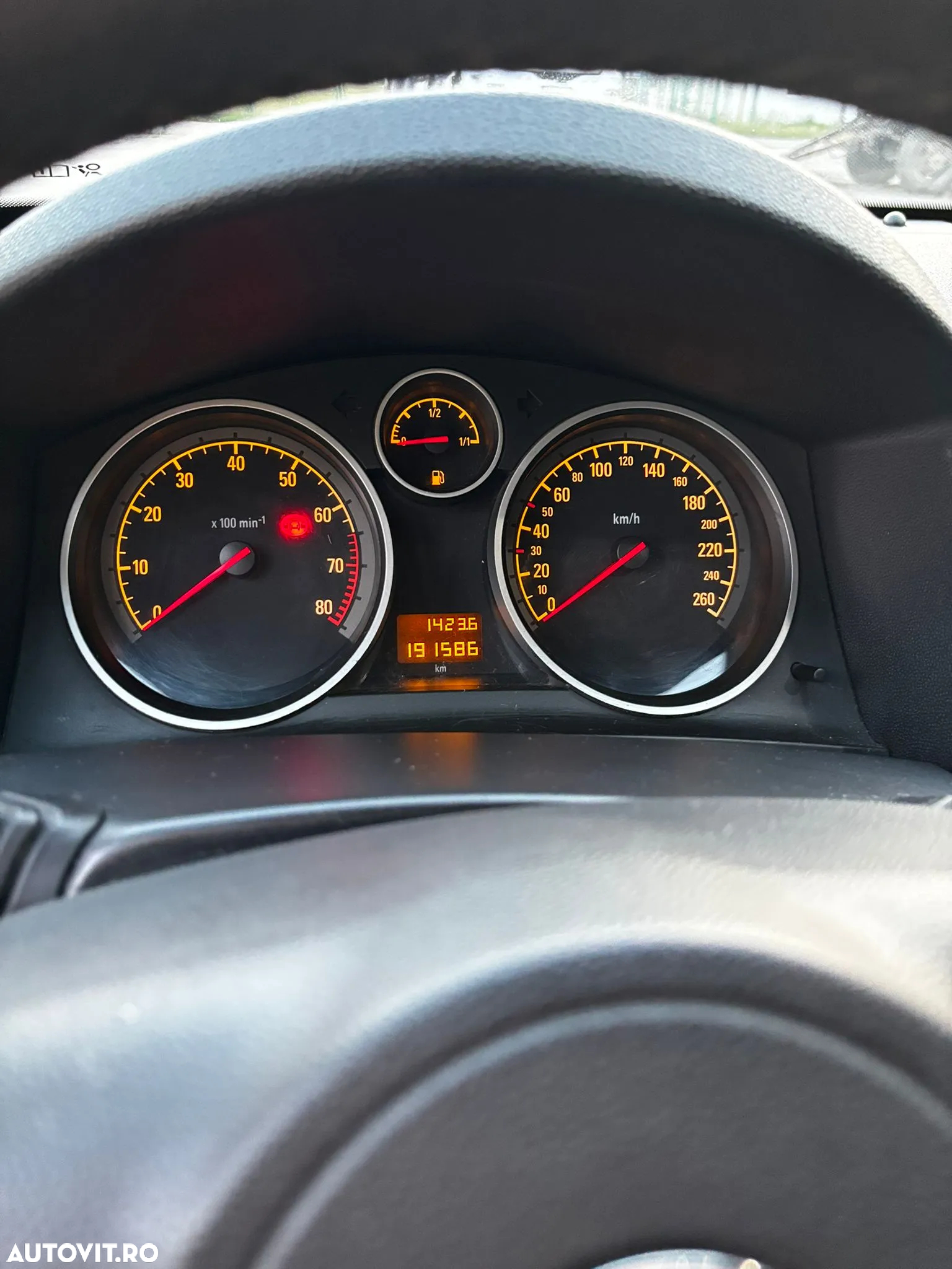 Opel Astra 1.6 - 8