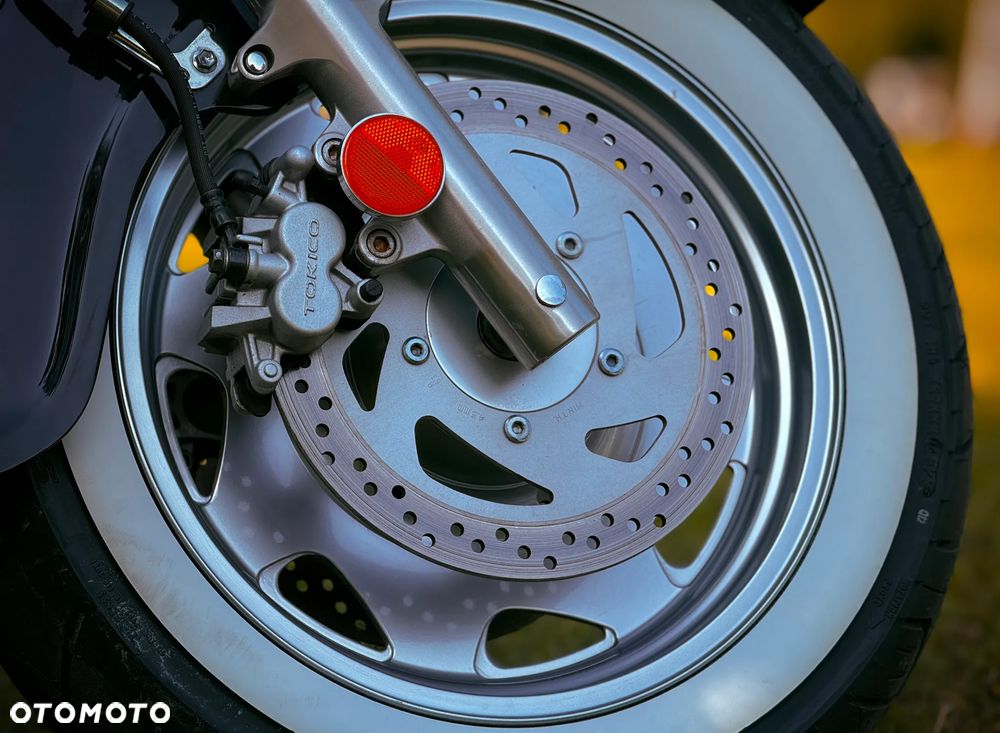 Suzuki Boulevard - 15