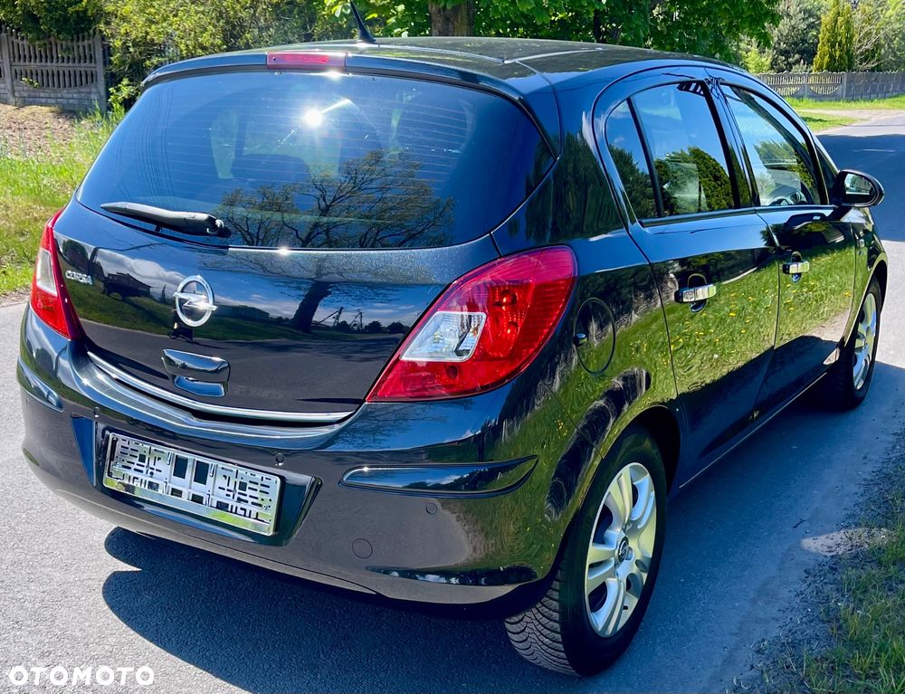 Opel Corsa 1.4 16V Color Edition - 11