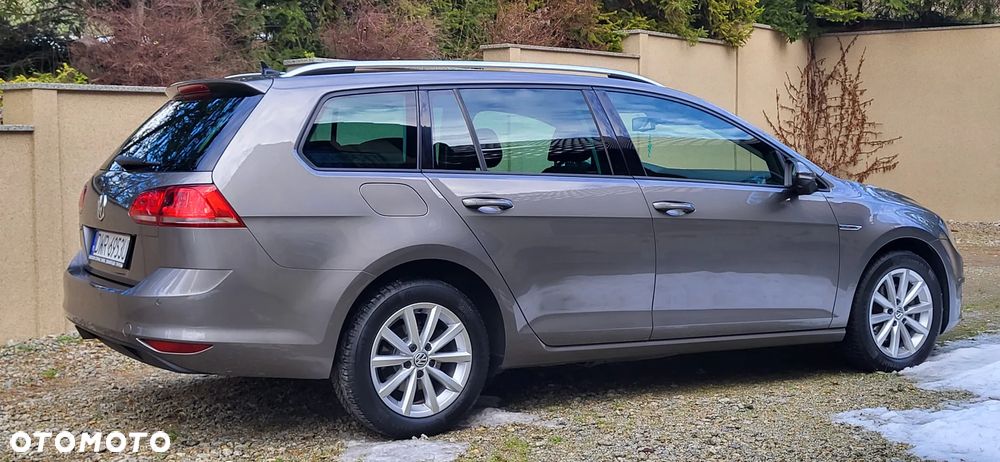 Volkswagen Golf Variant 1.6 TDI BlueMotion Technology Lounge - 11