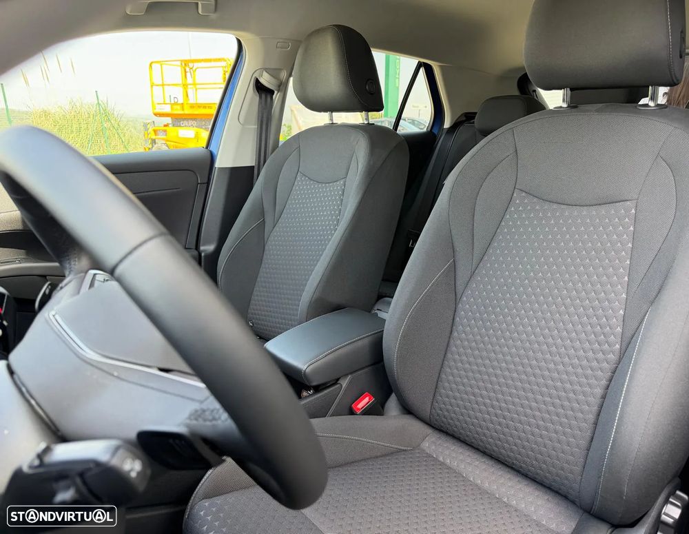 VW T-Roc 1.5 eTSI Life DSG - 6