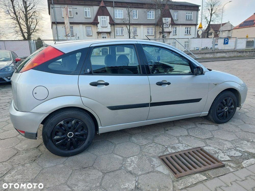 Ford Focus - 8