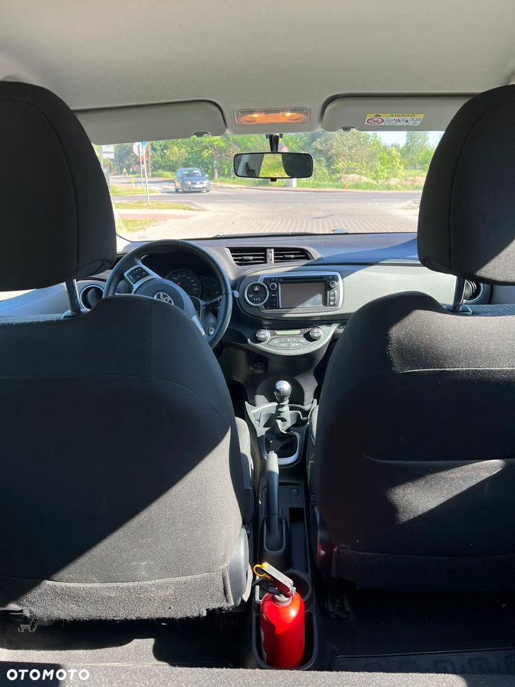 Toyota Yaris 1.33 Premium - 12