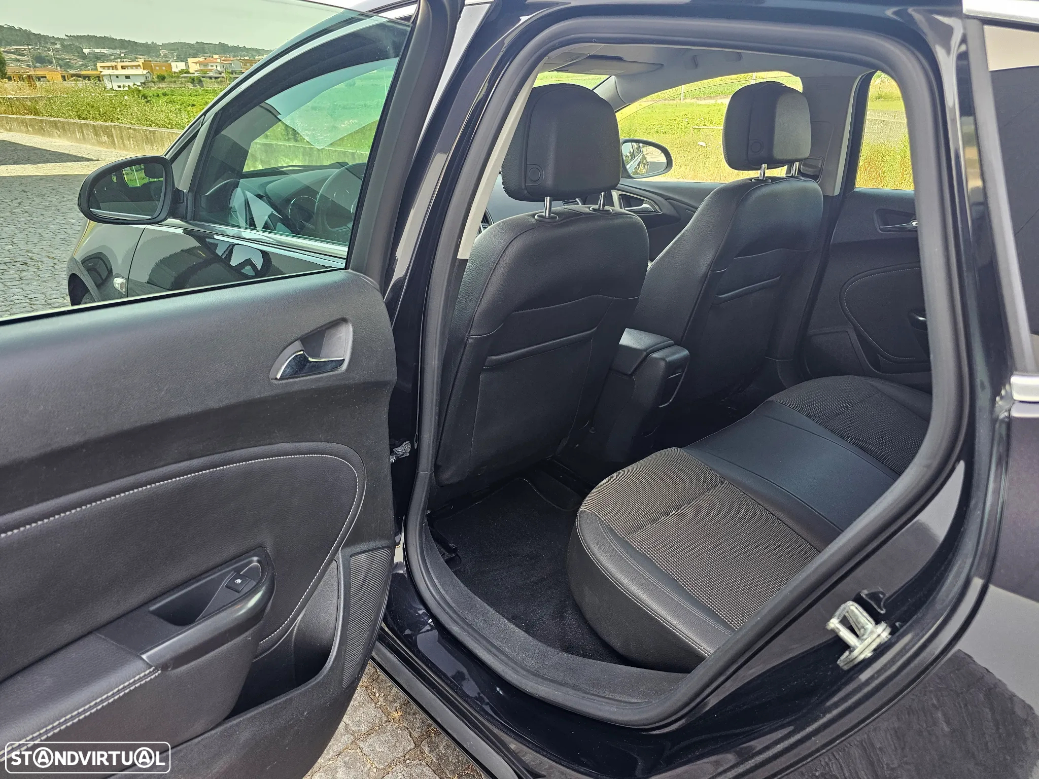 Opel Astra 1.7 CDTi Cosmo - 15