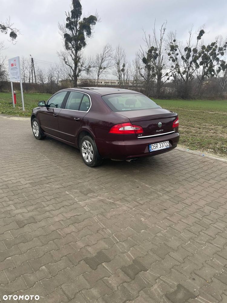 Skoda Superb 2.0 TDI 4x4 Ambition - 5