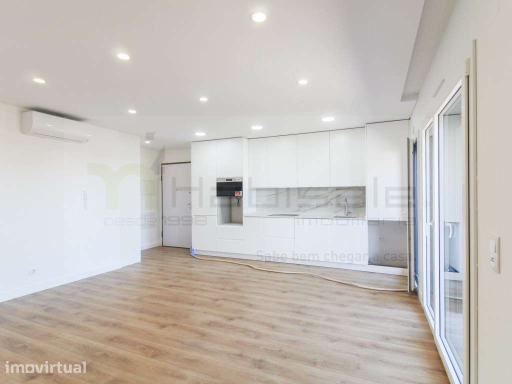 Apartamento T3 com varanda e barbecue | Paradela, Santo António dos... - Grande imagem: 4/23