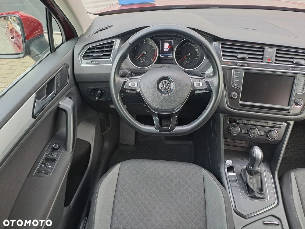 Volkswagen Tiguan - 14