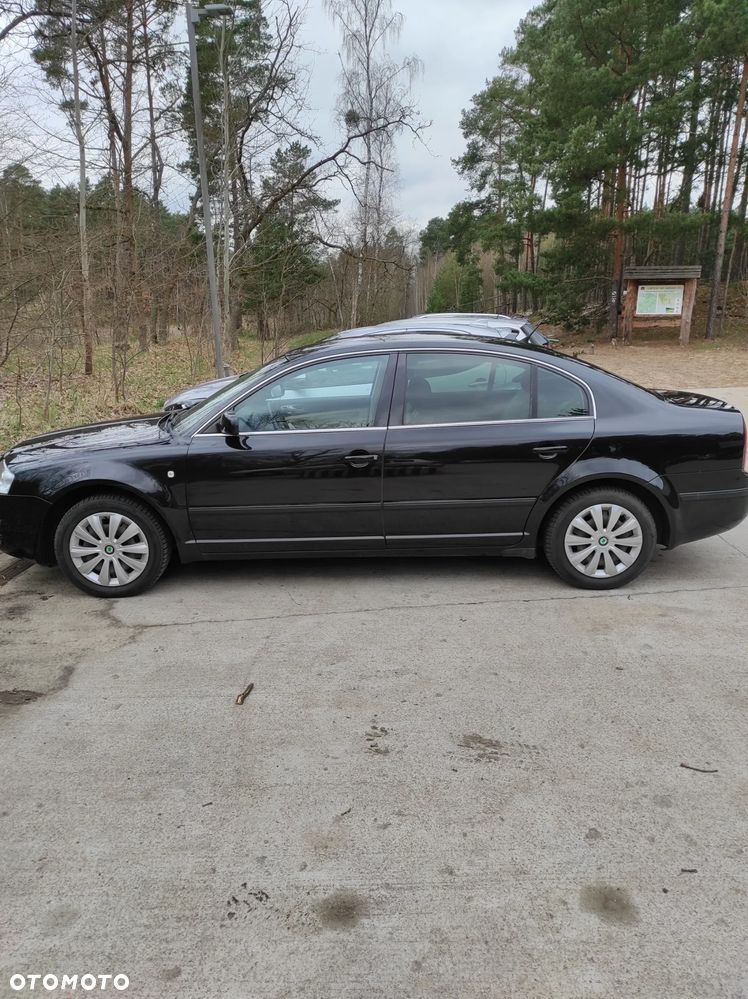 Skoda Superb 2.0 - 12