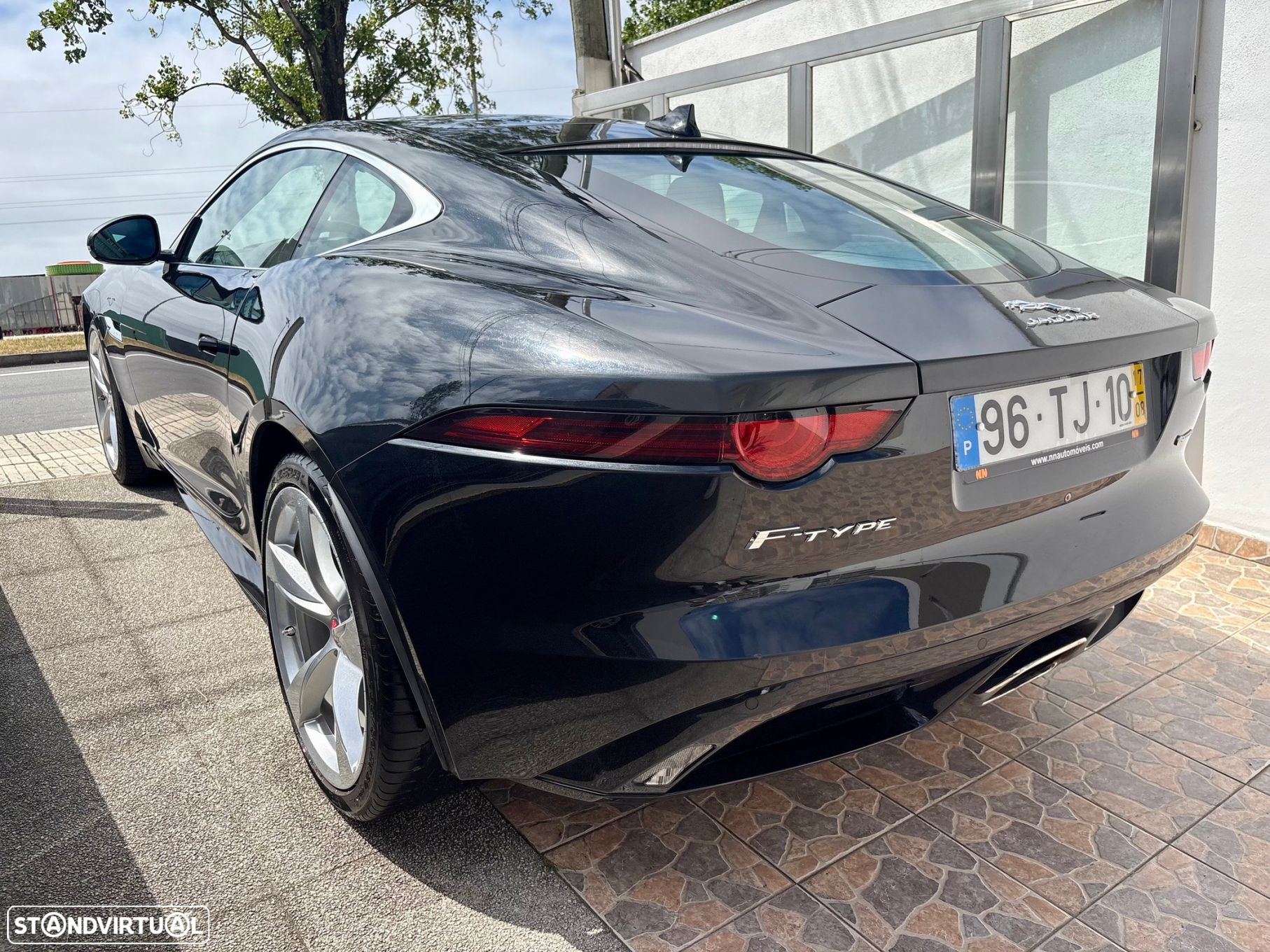 Jaguar F-Type 2.0 i4 R-Dynamic - 2