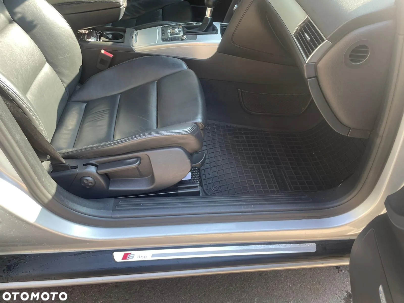 Audi A6 2.4 - 16