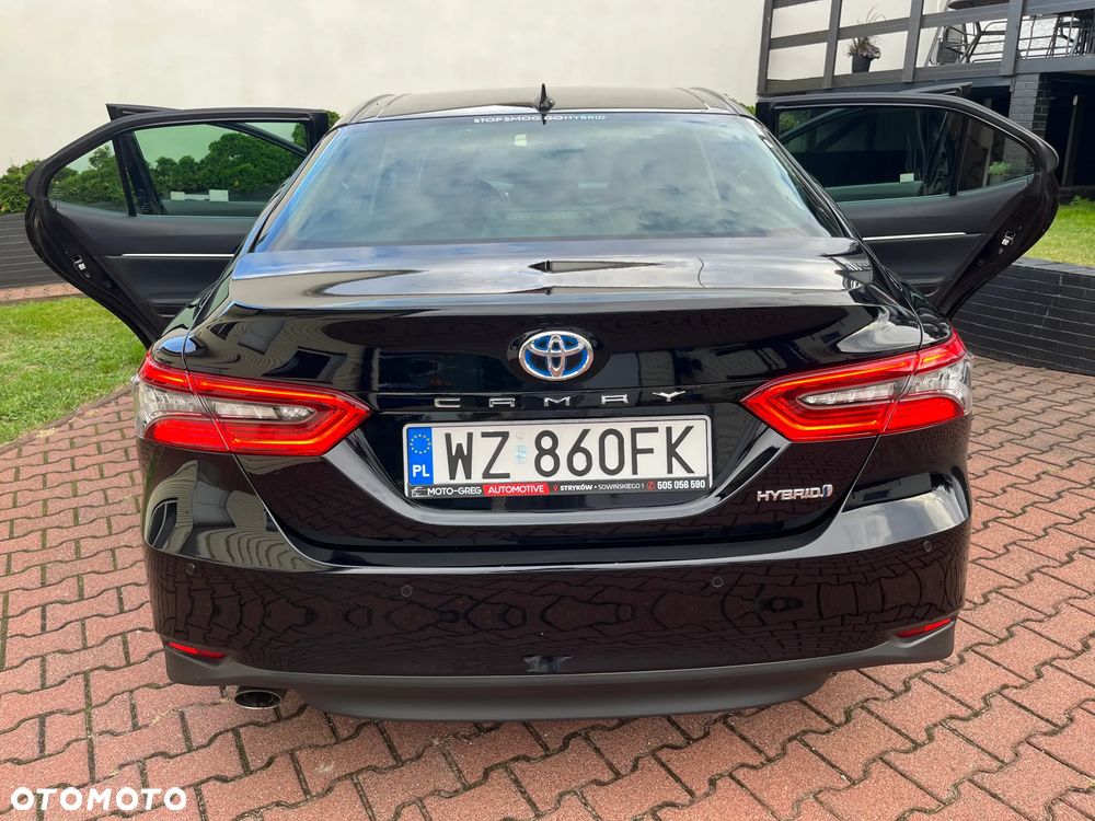Toyota Camry 2.5 Hybrid Executive CVT - 34