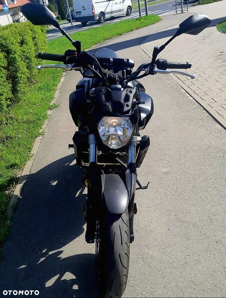 Yamaha MT - 8
