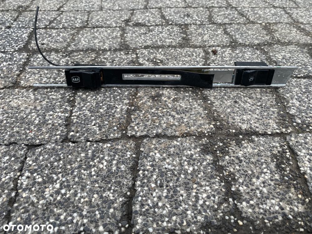 LISTWA CHROM OZDOBNA DESKI ROZDZIELCZEJ MERCEDES SLC SL R107 W107 C107 1076891171 - 1