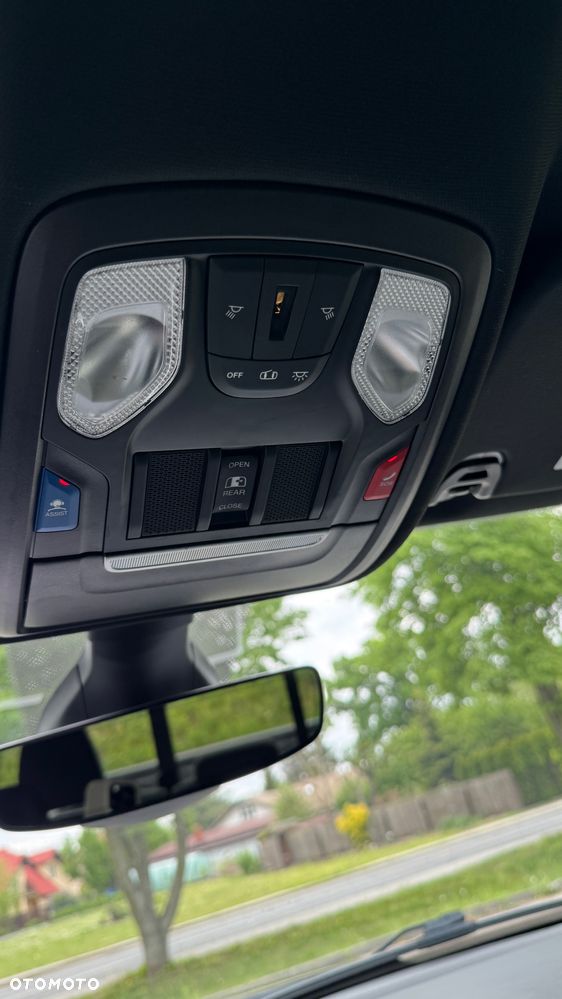 RAM 1500 5.7 Quad Cab Bighorn - 22