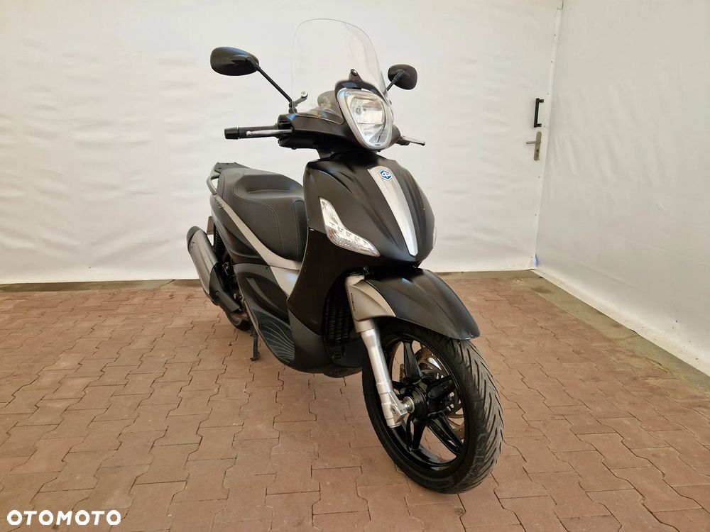 Piaggio Beverly - 12