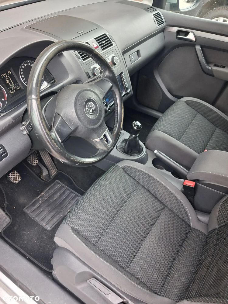 Volkswagen Touran - 7